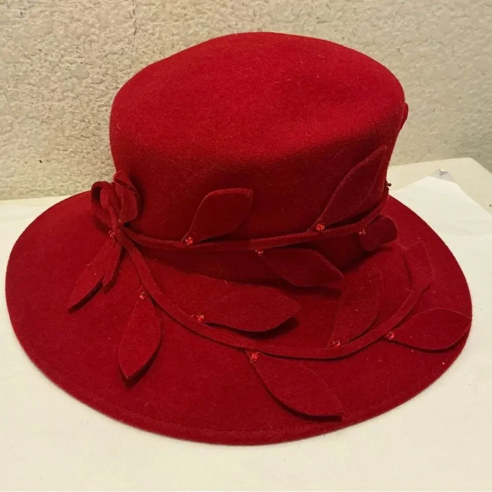 Betmar Raspberry Leaf-Embellished Hat - Picture 3 of 8